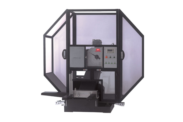 檢測金屬材料抵抗衝擊性能的設備